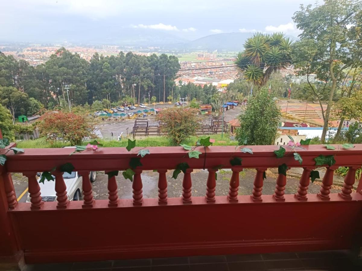 Hotel Boutique El Libertador Zipaquira Bagian luar foto
