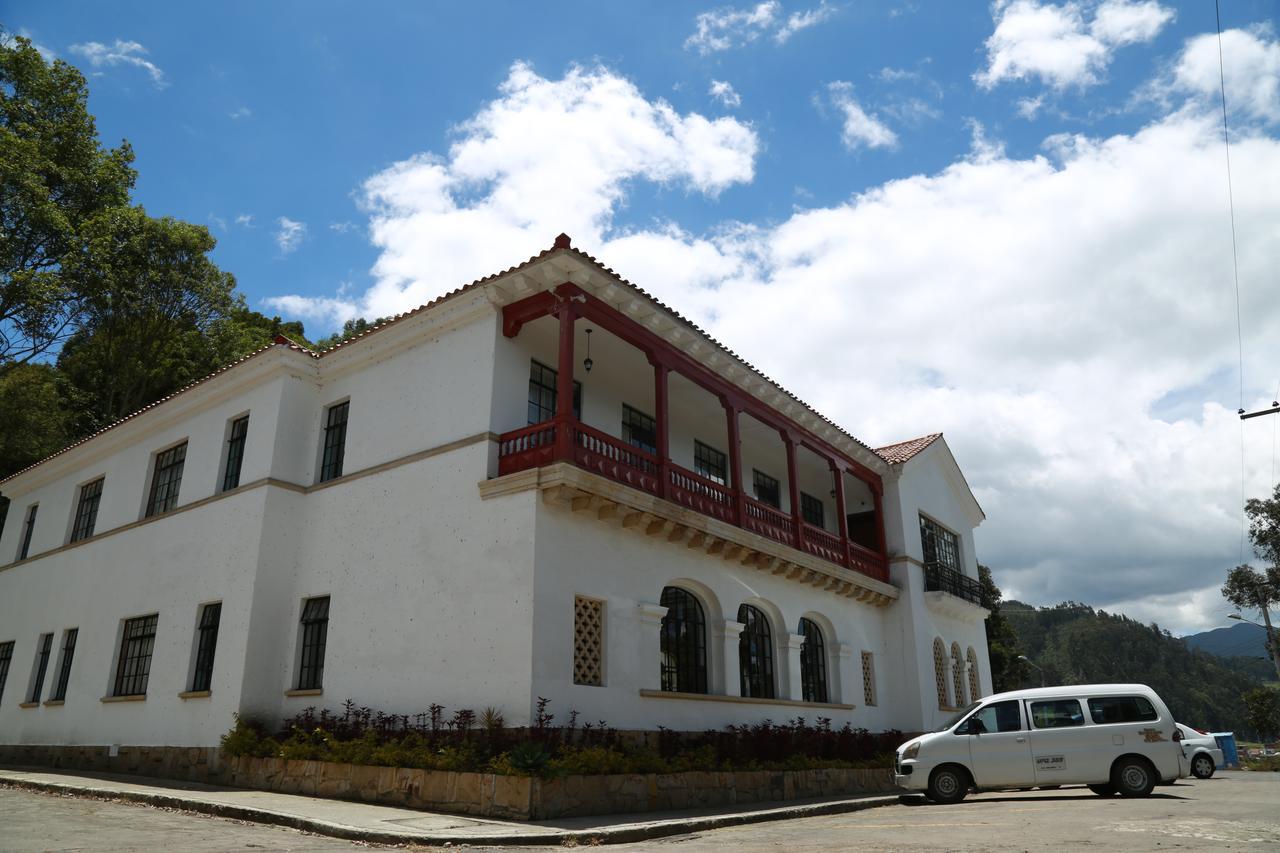 Hotel Boutique El Libertador Zipaquira Bagian luar foto
