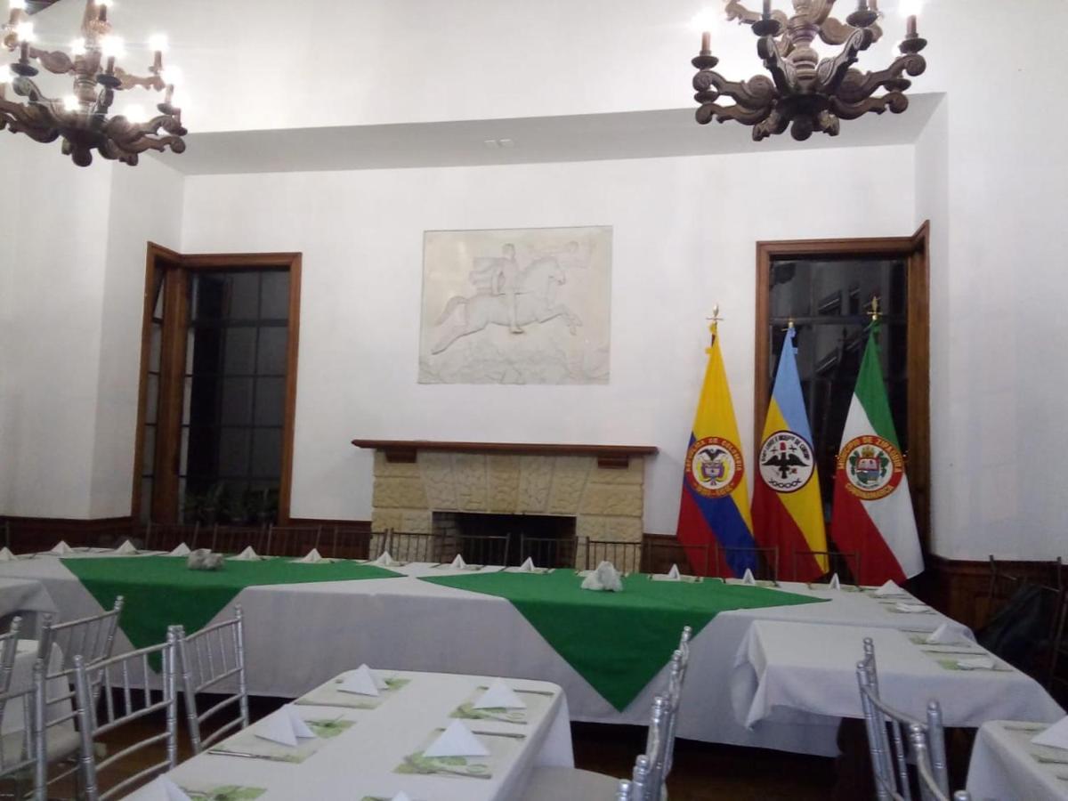 Hotel Boutique El Libertador Zipaquira Bagian luar foto